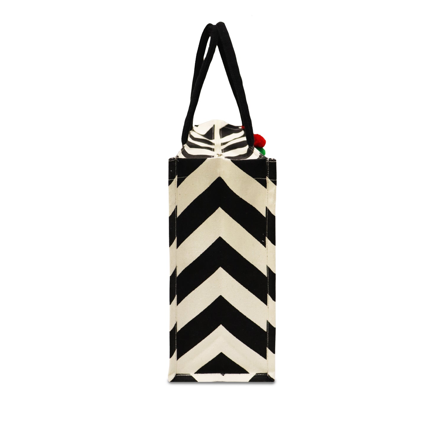 BOLD & BREEZY: CHEVRON CANVAS CARRYALL