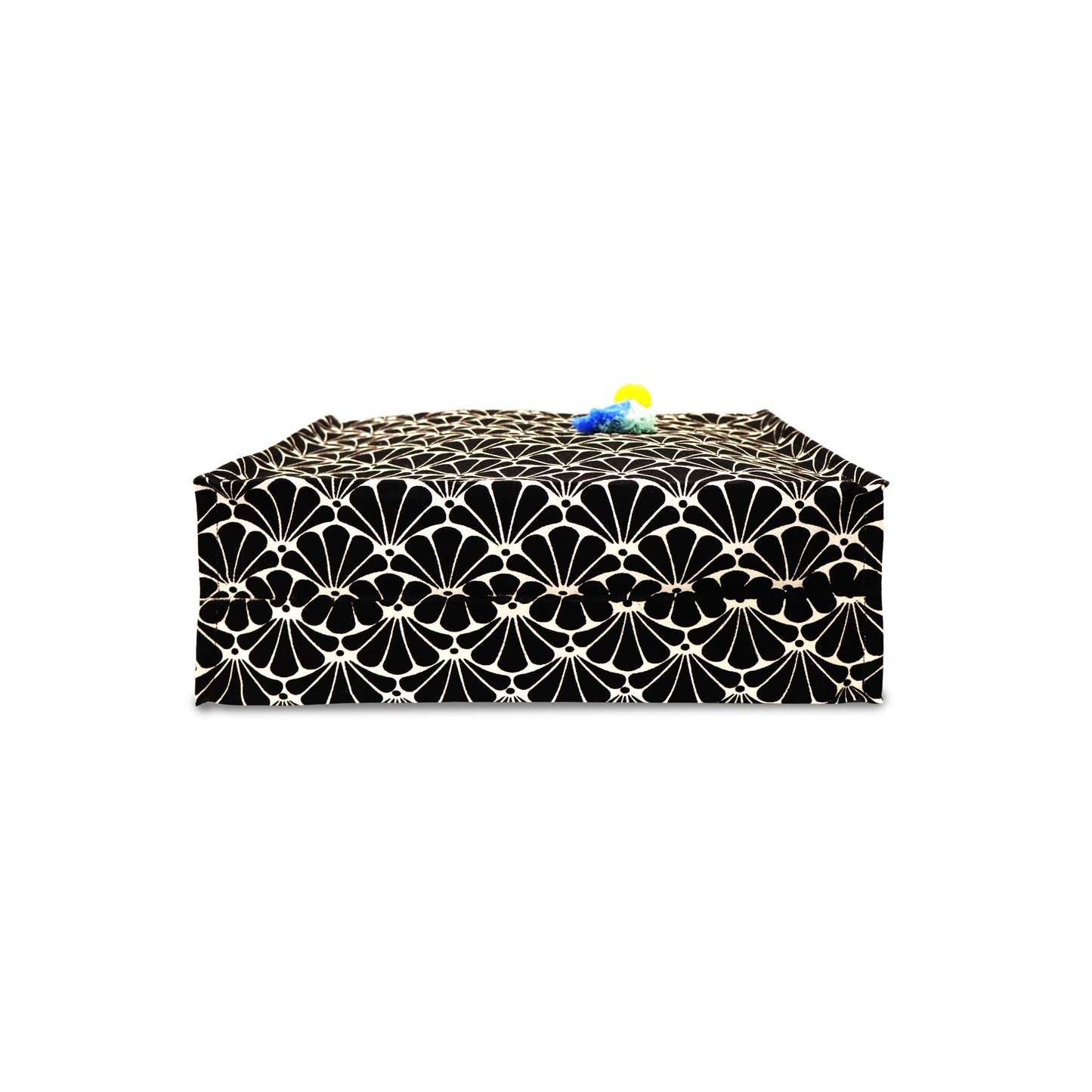NOIR BLOOM TOTE: CLASSIC MEETS CONTEMPORARY