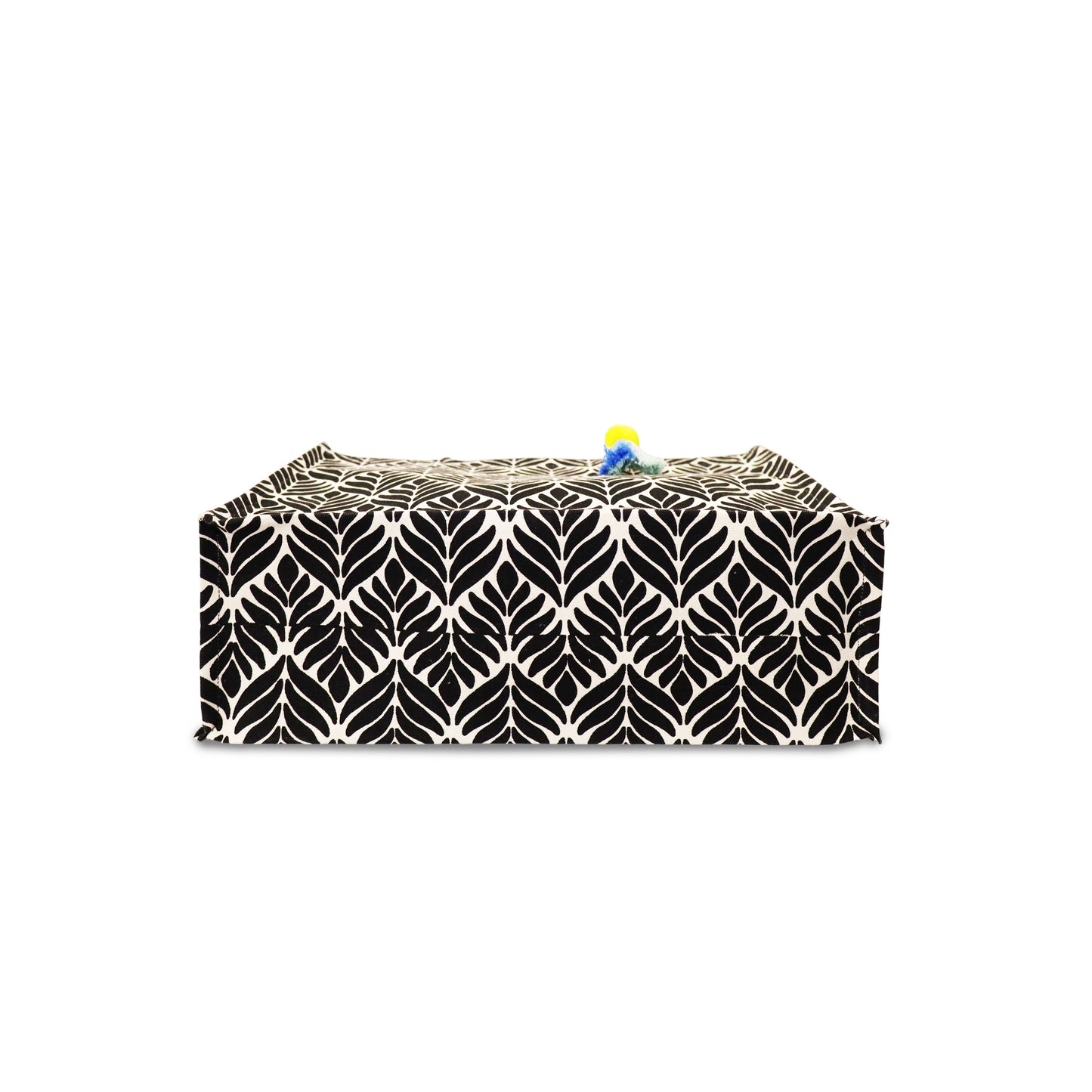 MONOCHROME MUSE TOTE: CHIC. SECURE. STATEMENT.