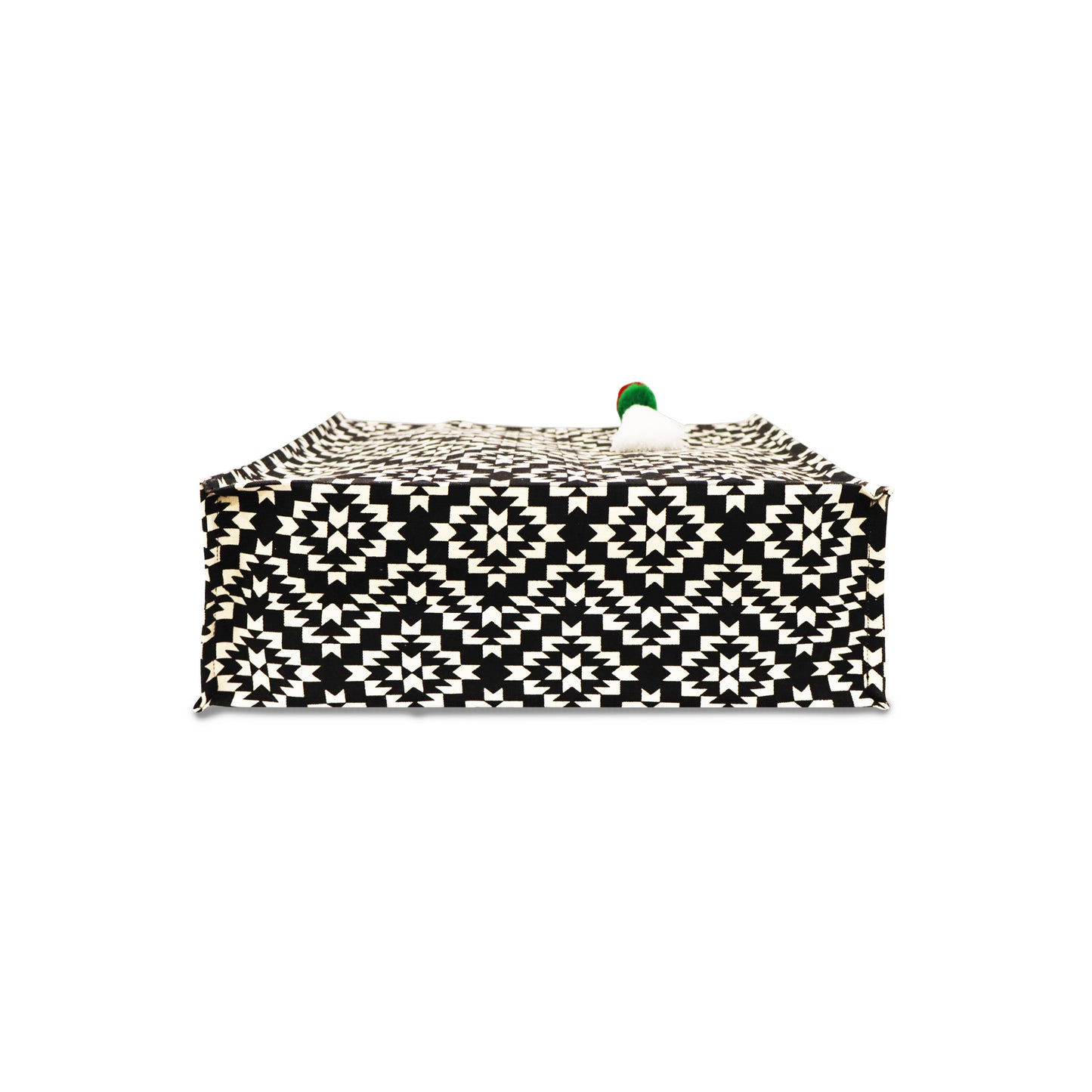 TIMELESS DIAMOND SHOPPING BAG CLASSIC PATTERN. CONTEMPORARY UTILITY