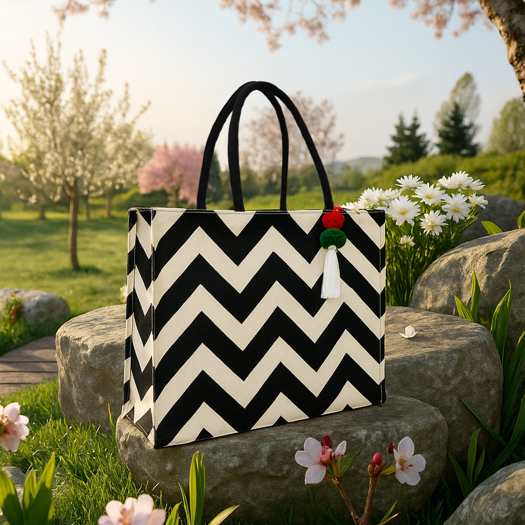 BOLD & BREEZY: CHEVRON CANVAS CARRYALL